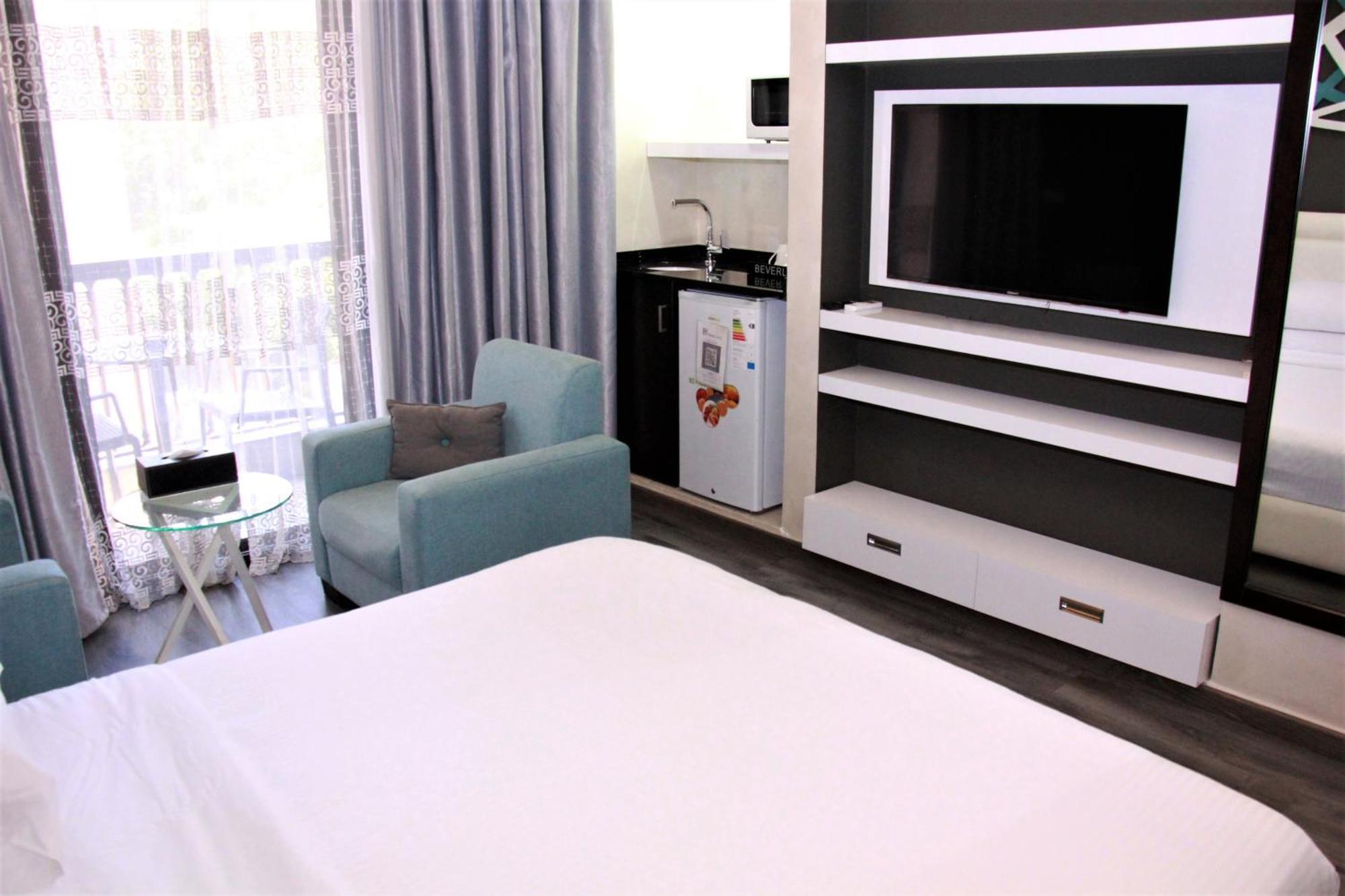 Beverly Hotel 4*
