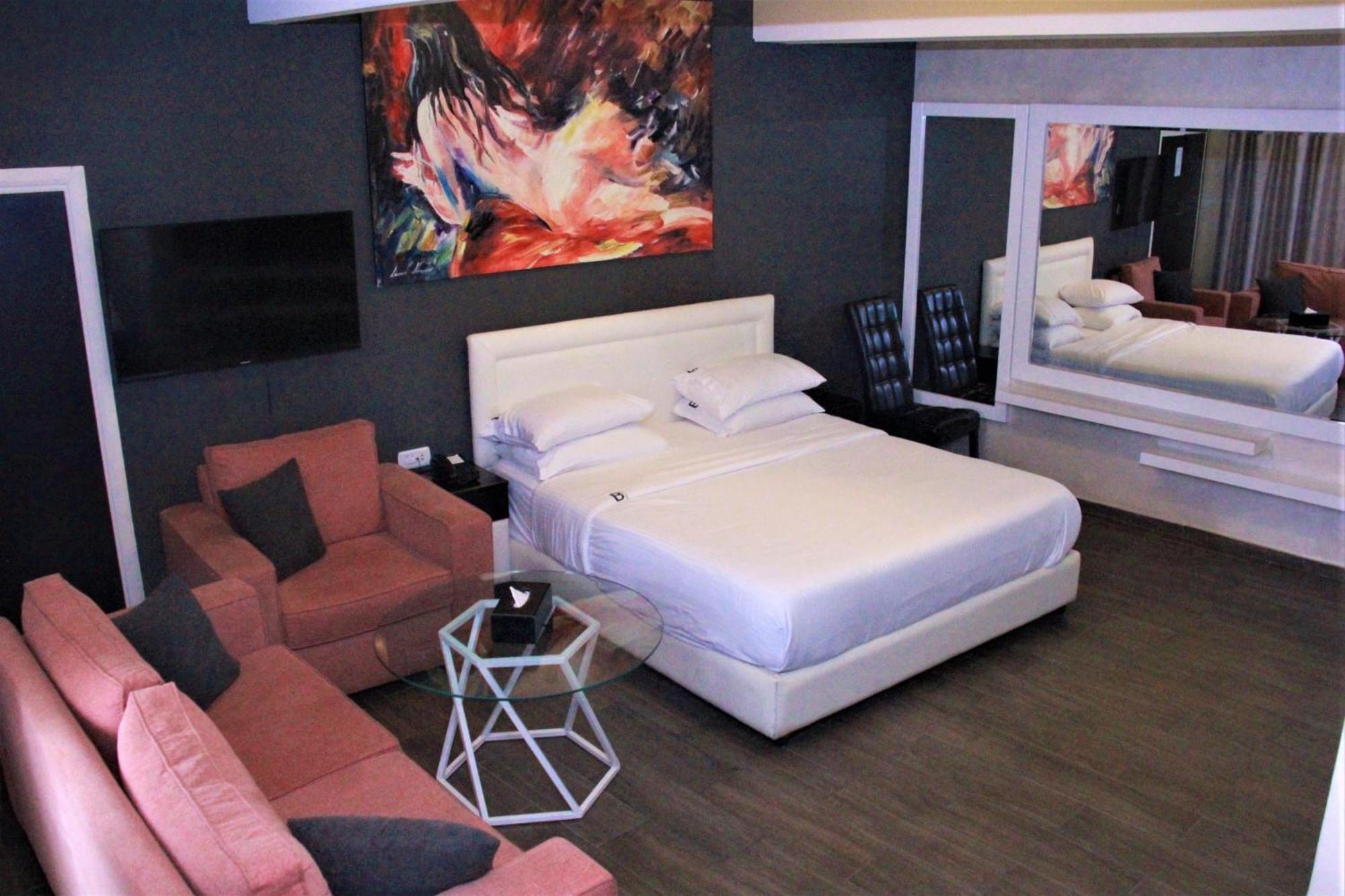 Beverly Hotel 4*